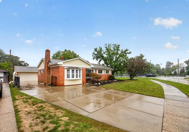 Photo 1 of Single family home for sale at 8977 Linville St, Livonia, MI 48150 | MLS# 50221438 | Listing updated on 2026-09-10