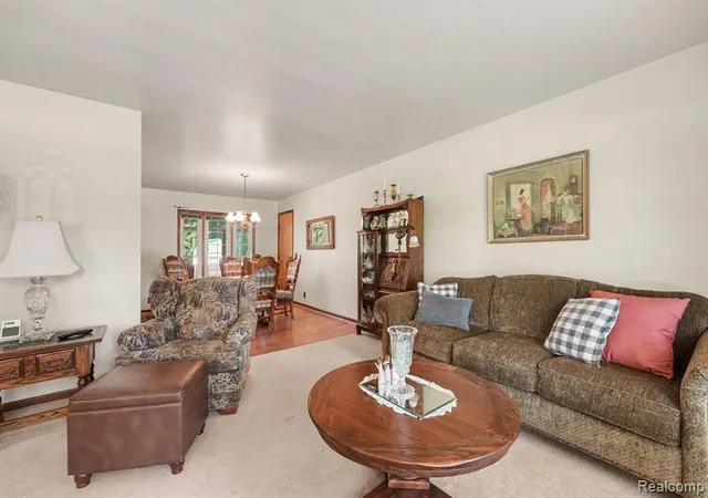 Photo 4 of Sale Pending at 1628 Oneida Trl, Lake Orion, MI 48362 | MLS# 61024950 | Listing updated on 2026-09-15