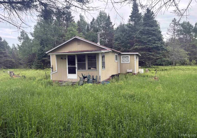 Photo 2 of Sale Pending at 4225 Lane Comn, Rock, MI 49880 | MLS# 50221189 | Listing updated on 2026-09-29