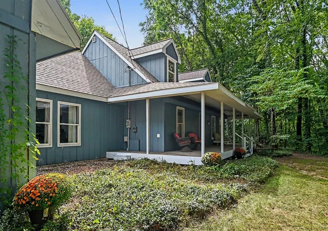 Photo 3 of Single family home for sale at 4042 Allegan Dam Rd, Allegan, MI 49010 | MLS# 70554850 | Listing updated on 2026-09-08