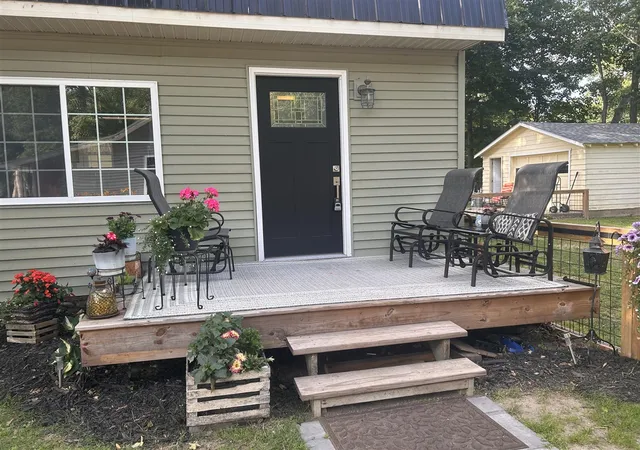 Photo 1 of Single family home for sale at 2625 Lansing St, Crystal, MI 48818 | MLS# 70542828 | Listing updated on 2026-09-17