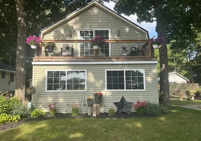 Photo 2 of Single family home for sale at 2625 Lansing St, Crystal, MI 48818 | MLS# 70542828 | Listing updated on 2026-09-17