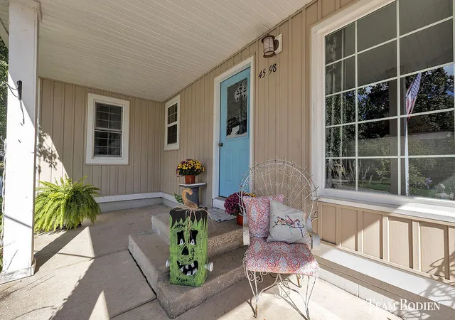 Photo 3 of Sale Pending at 4598 Meryton Ave, Comstock Park, MI 49321 | MLS# 70562996 | Listing updated on 2026-10-13
