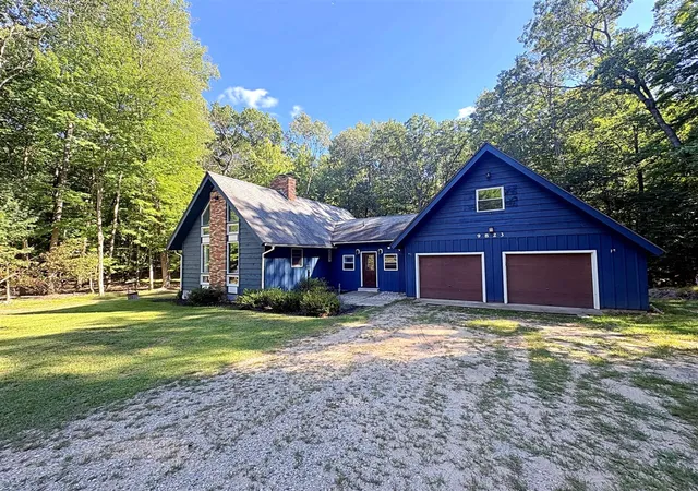 Photo 1 of Single family home for sale at 9823 N Calgary Dr, Stanwood, MI 49346 | MLS# 70555566 | Listing updated on 2026-09-16