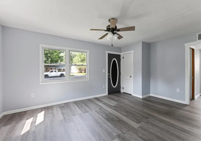 Photo 3 of Single family home for sale at 1822 Sycamore St, Niles, MI 49120 | MLS# 70555596 | Listing updated on 2026-09-02