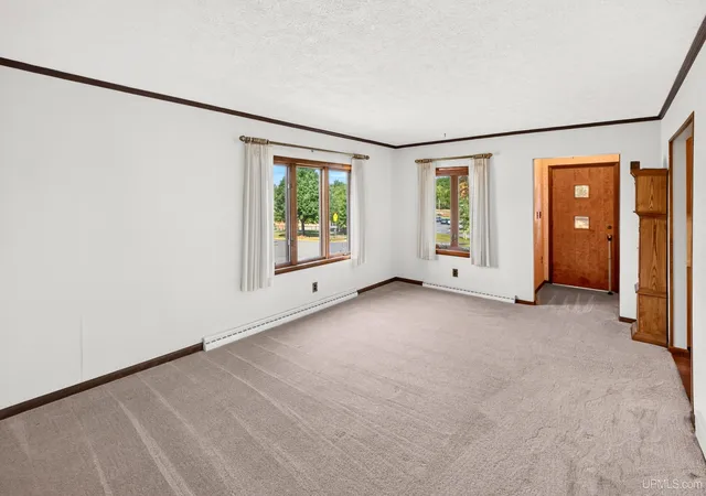 Photo 3 of Single family home for sale at 700 Poplar St, Ishpeming, MI 49849 | MLS# 50221487 | Listing updated on 2026-10-01