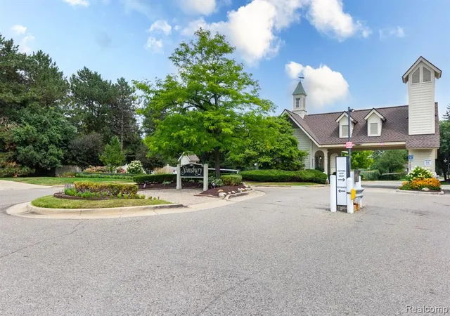 Photo 2 of Condo for sale at 7671 Danbury Cir, West Bloomfield, MI 48322 | MLS# 61030039 | Listing updated on 2026-10-10