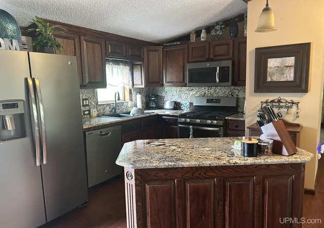 Photo 2 of Single family home for sale at 2204 S Cosgrove Lake Rd, Florence, WI 54121 | MLS# 50220942 | Listing updated on 2026-09-09