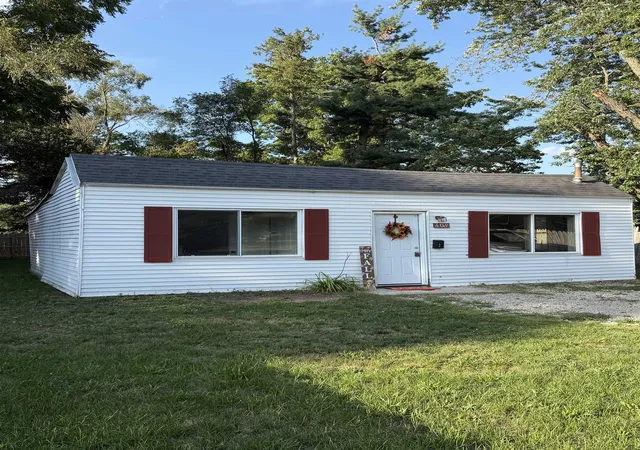 Photo 1 of Single family home for sale at 408 W Wheaton Ave, Clare, MI 48617 | MLS# 50220442 | Listing updated on 2026-10-01