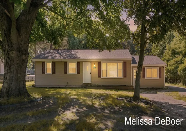 Photo 1 of Sale Pending at 2014 3 Mile Rd, Grand Rapids, MI 49505 | MLS# 70549926 | Listing updated on 2026-10-09