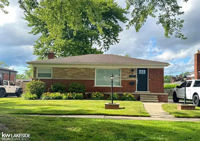Photo 1 of Sale Pending at 21443 Arrowhead St, Saint Clair Shores, MI 48082 | MLS# 50223754 | Listing updated on 2026-10-12