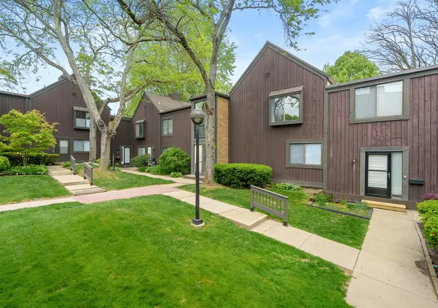 Photo 1 of Sale Pending at 150 Carberry Hl Ct #D, Kalamazoo, MI 49006 | MLS# 70554963 | Listing updated on 2026-09-09