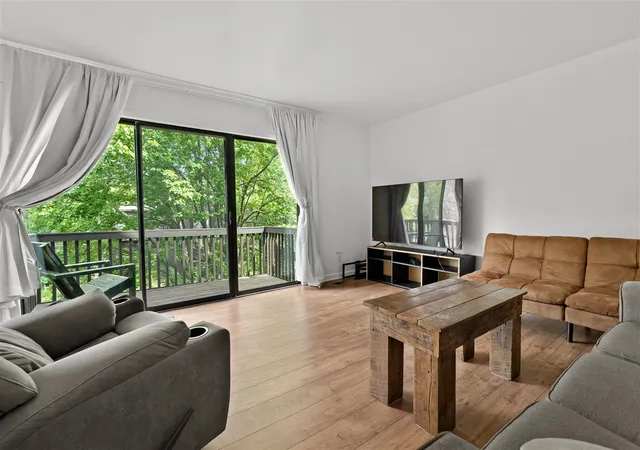 Photo 3 of Sale Pending at 150 Carberry Hl Ct #D, Kalamazoo, MI 49006 | MLS# 70554963 | Listing updated on 2026-09-09