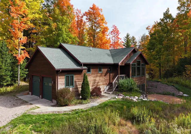 Photo 2 of Single family home for sale at 673 Co Rd 545 N, Skandia, MI 49885 | MLS# 50222113 | Listing updated on 2026-10-14