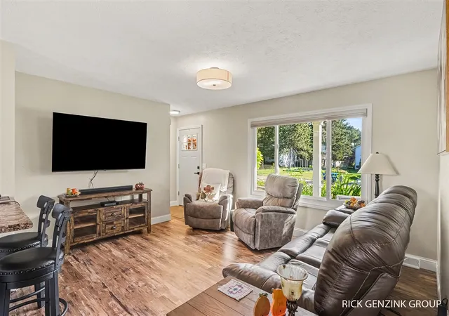 Photo 3 of Single family home for sale at 635 Forstrom Dr, Lowell, MI 49331 | MLS# 70563276 | Listing updated on 2026-10-26