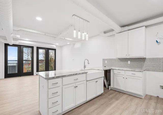 Photo 4 of Condo for sale at 2401 N Lakeshore Blvd, Marquette, MI 49855 | MLS# 50145762 | Listing updated on 2026-09-15