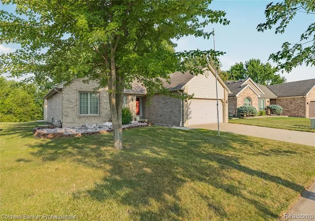 Photo 3 of Sale Pending at 46536 Fox Run Dr, Macomb, MI 48044 3457 | MLS# 61025867 | Listing updated on 2026-09-04