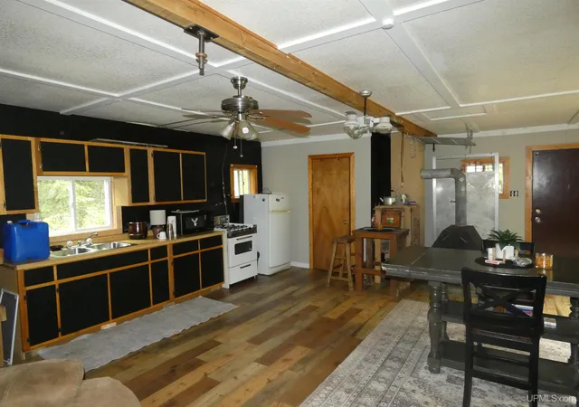 Photo 4 of Single family home for sale at 21824 Burma Rd, Ewen, MI 49925 | MLS# 50220814 | Listing updated on 2026-09-04