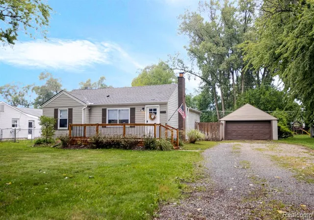Photo 2 of Single family home for sale at 6063 Catalpa Ave, Sterling Heights, MI 48314 1418 | MLS# 61025504 | Listing updated on 2026-09-11