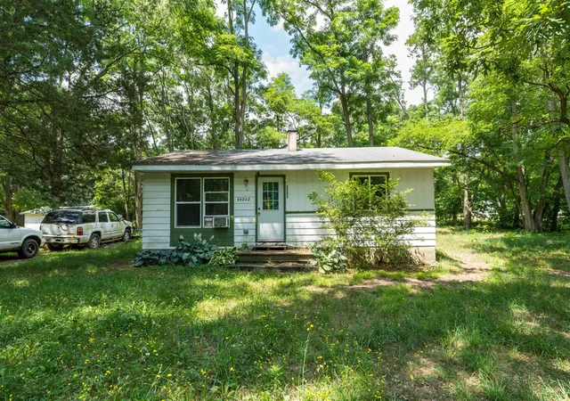Photo 1 of Single family home for sale at 84242 42nd Street, Decatur, MI 49045 | MLS# 70481110 | Listing updated on 2026-09-20