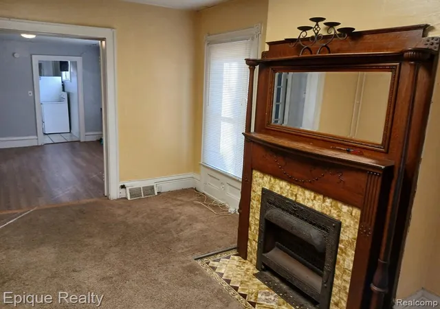 Photo 3 of Multi family home for sale at 804 Court St, Port Huron, MI 48060 5382 | MLS# 60997543 | Listing updated on 2026-10-16