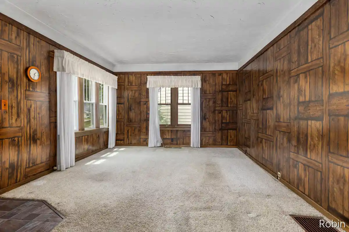 Photo 3 of Sale Pending at 1545 4th Street, Grand Rapids, MI 49504 | MLS# 70544960 | Listing updated on 2026-10-27