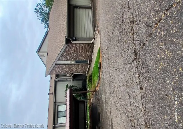 Photo 1 of Condo for sale at 7445 Radcliff Ct, West Bloomfield, MI 48322 3537 | MLS# 61023925 | Listing updated on 2026-10-11