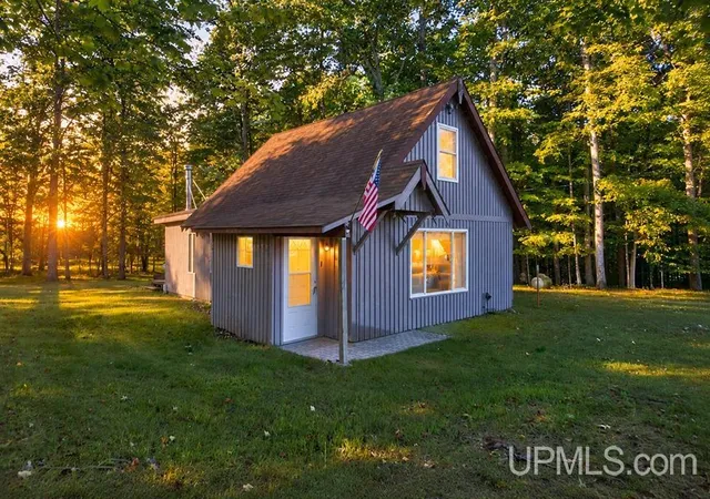 Single family home for sale at W 8019 Deacon 29 Ln, Daggett, MI 49821 | MLS# 50222410