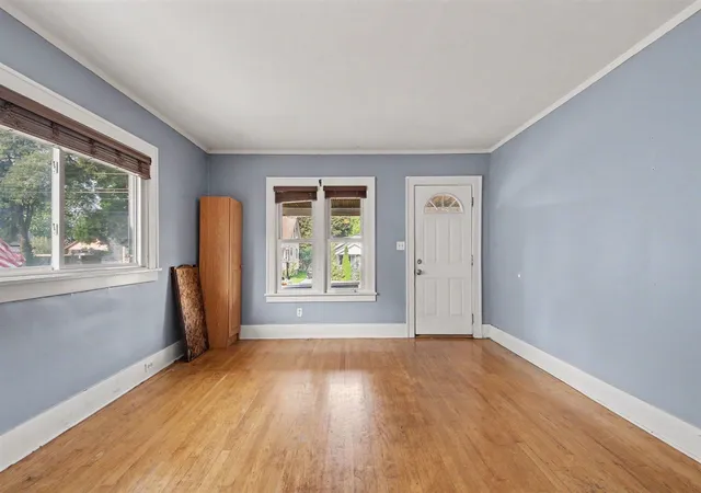 Photo 3 of Sale Pending at 1952 Havana Ave, Wyoming, MI 49509 | MLS# 70556611 | Listing updated on 2026-09-06