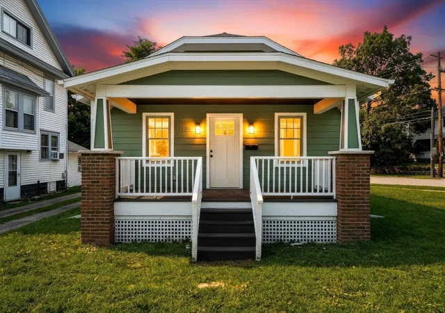 Photo 2 of Single family home for sale at 1959 Plainfield Ave, Grand Rapids, MI 49505 | MLS# 70555075 | Listing updated on 2026-09-18