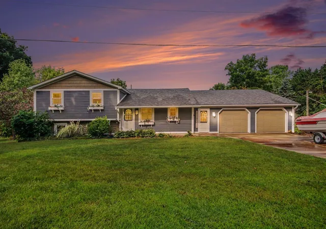 Photo 1 of Single family home for sale at 15415 Simmons Ave, Cedar Springs, MI 49319 | MLS# 70556832 | Listing updated on 2026-09-17