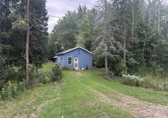 Photo 1 of Single family home for sale at 524 M94 E Hwy #1, Skandia, MI 49885 | MLS# 50223266 | Listing updated on 2026-09-29