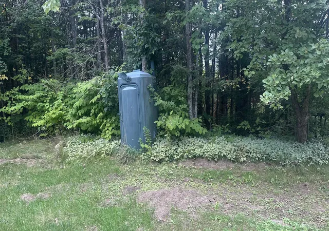 Photo 2 of Single family home for sale at 524 M94 E Hwy #1, Skandia, MI 49885 | MLS# 50223266 | Listing updated on 2026-09-29
