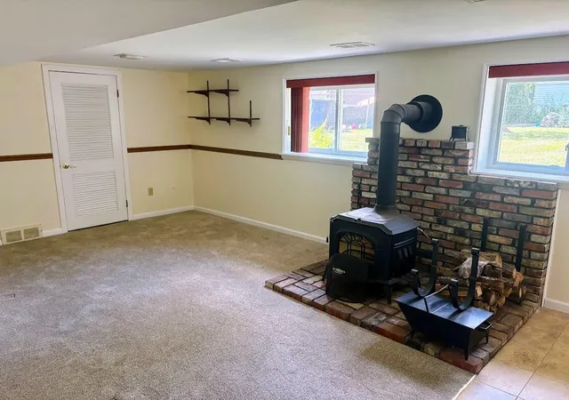 Photo 4 of Sale Pending at 8307 Donna St, Westland, MI 48185 | MLS# 70554953 | Listing updated on 2026-09-08