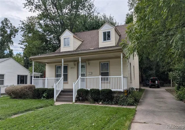 Photo 2 of Single family home for sale at 30543 Everett St, Southfield, MI 48076 | MLS# 61037563 | Listing updated on 2026-10-15