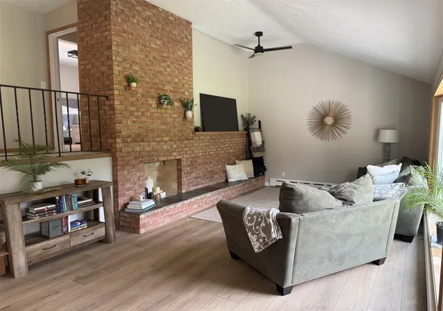 Photo 3 of Single family home for sale at 1122 W Green St, Hastings, MI 49058 | MLS# 70554177 | Listing updated on 2026-09-03