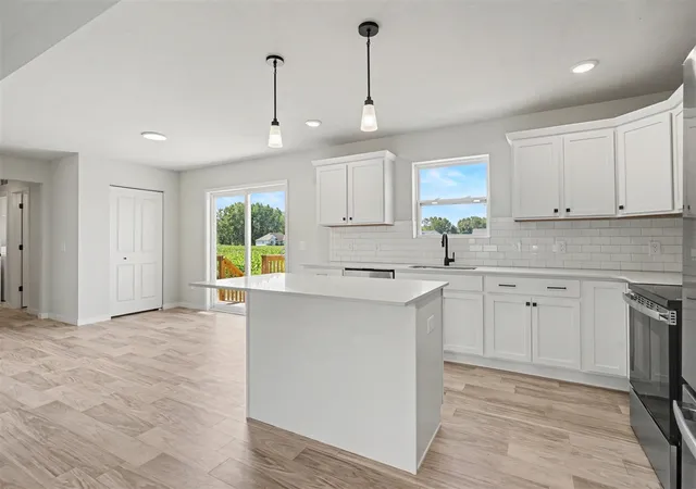 Photo 3 of Single family home for sale at 165 Peppermint Dr, Holland, MI 49423 | MLS# 70546422 | Listing updated on 2026-10-03