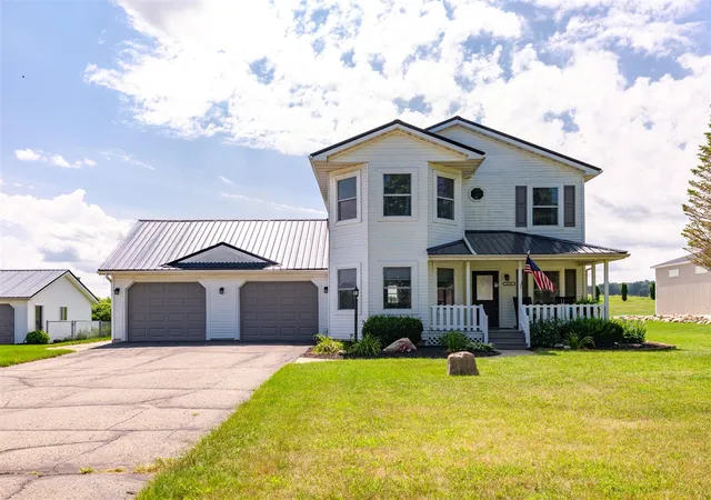 Photo 1 of Single family home for sale at 9658 D Dr, Battle Creek, MI 49014 | MLS# 70553756 | Listing updated on 2026-09-17