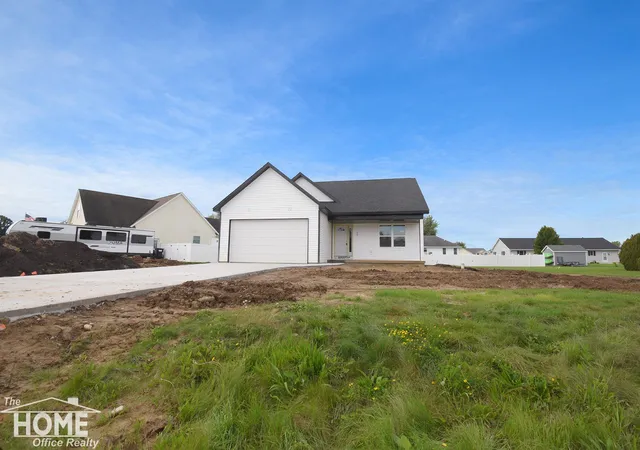 Photo 1 of Single family home for sale at 565 Elizabeth Dr, Owosso, MI 48867 | MLS# 50220150 | Listing updated on 2026-10-12