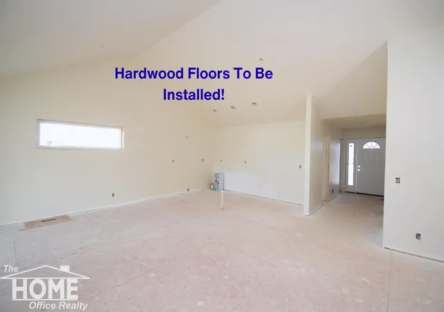 Photo 3 of Single family home for sale at 565 Elizabeth Dr, Owosso, MI 48867 | MLS# 50220150 | Listing updated on 2026-10-12
