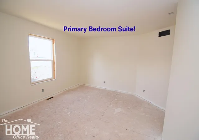 Photo 4 of Single family home for sale at 565 Elizabeth Dr, Owosso, MI 48867 | MLS# 50220150 | Listing updated on 2026-10-12