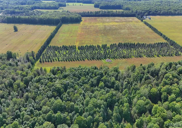 Photo 1 of Land for sale at Tbd Et Rd, Eben Junction, MI 49825 | MLS# 50220970 | Listing updated on 2026-09-05