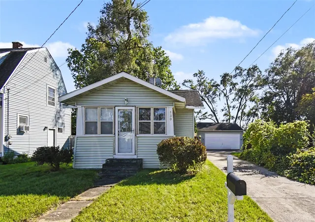 Photo 1 of Sale Pending at 130 Coolidge St, Grand Rapids, MI 49548 | MLS# 70562947 | Listing updated on 2026-10-19
