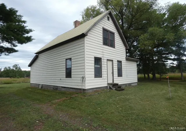 Photo 2 of Single family home for sale at 14806 N Baltimore Rd, Bruce Crossing, MI 49912 | MLS# 50221194 | Listing updated on 2026-09-09