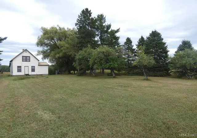 Photo 3 of Single family home for sale at 14806 N Baltimore Rd, Bruce Crossing, MI 49912 | MLS# 50221194 | Listing updated on 2026-09-09