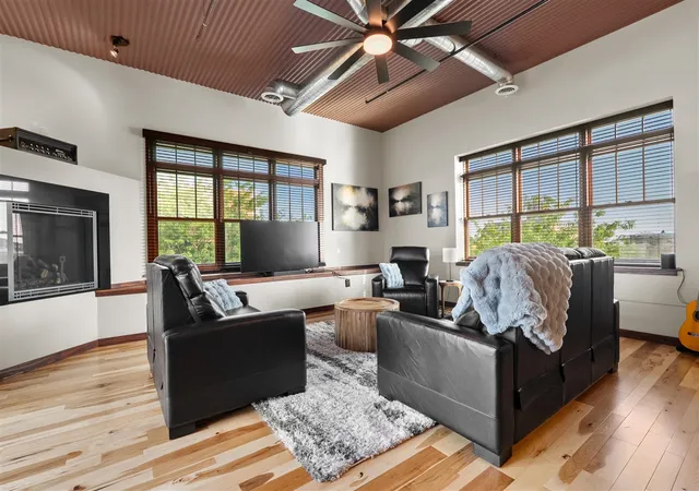Photo 3 of Condo for sale at 333 State St, Saint Joseph, MI 49085 | MLS# 70554212 | Listing updated on 2026-09-01
