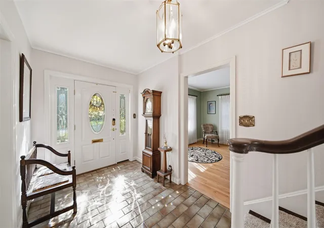 Photo 4 of Single family home for sale at 710 S Webster St, Jackson, MI 49203 | MLS# 70555401 | Listing updated on 2026-09-02