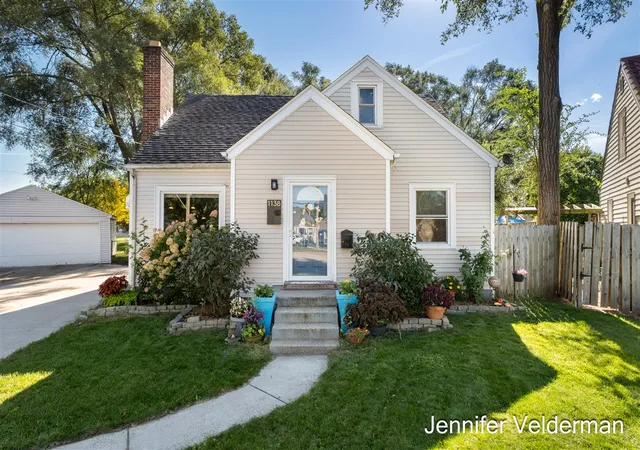 Photo 1 of Single family home for sale at 1138 Kelsey St, Grand Rapids, MI 49505 | MLS# 70563669 | Listing updated on 2026-10-23