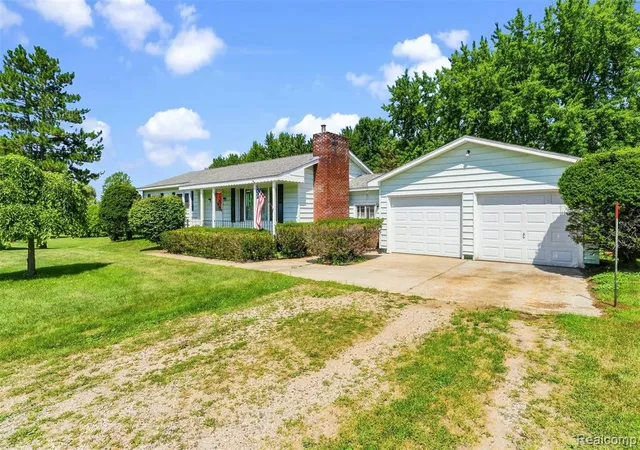 Photo 1 of Single family home for sale at 2285 Peppermill Rd, Lapeer, MI 48446 | MLS# 61016976 | Listing updated on 2026-09-24