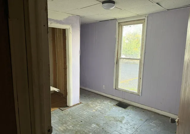 Photo 4 of House for sale at 221 Woodworth Ave, Alma, MI 48801 | MLS# 80072716 | Listing updated on 2026-09-21